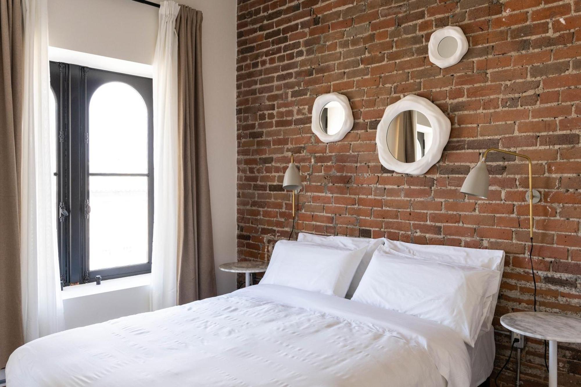 Maison Place Jacques-Cartier By Luxury In Transit Montréal Exterior foto